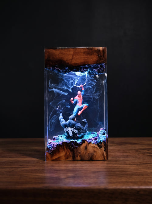 Tom Resinart Lamps